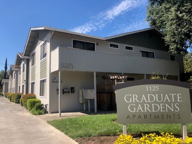 Interior Photo - Graduate Gardens