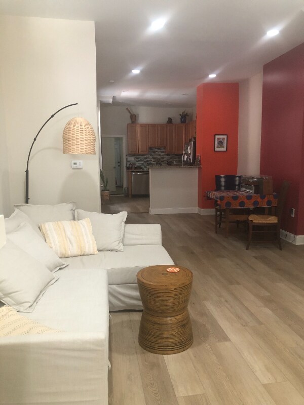 Foto del edificio - 5512 Master St
