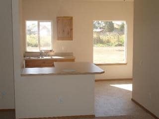 Building Photo - 2112 E White Oak Ct