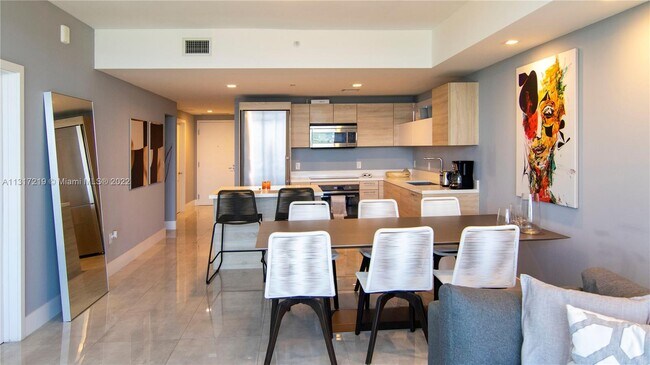 Building Photo - 16385 Biscayne Blvd