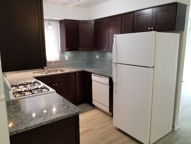 Foto del edificio - 5712 Ridgemont Ln