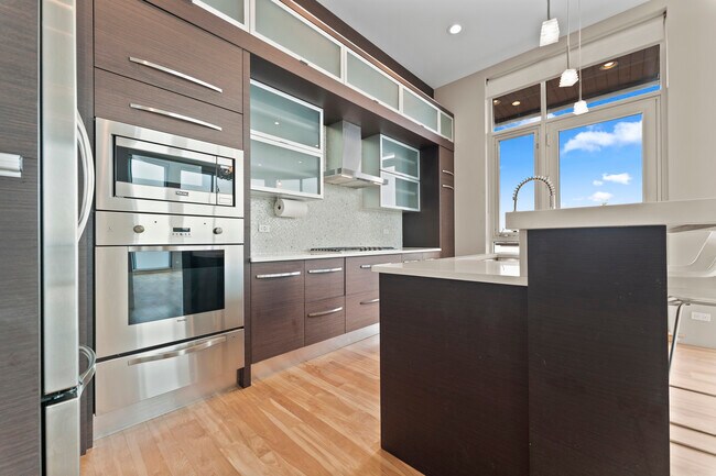 Foto del edificio - 2408 W Rice St