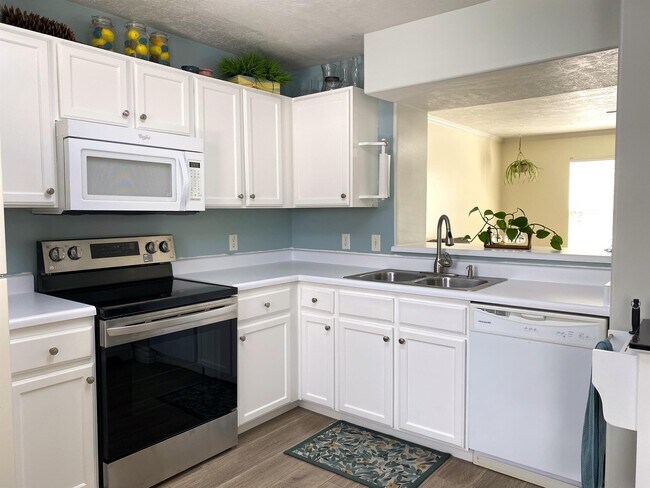 Building Photo - 403 Braidhill Dr
