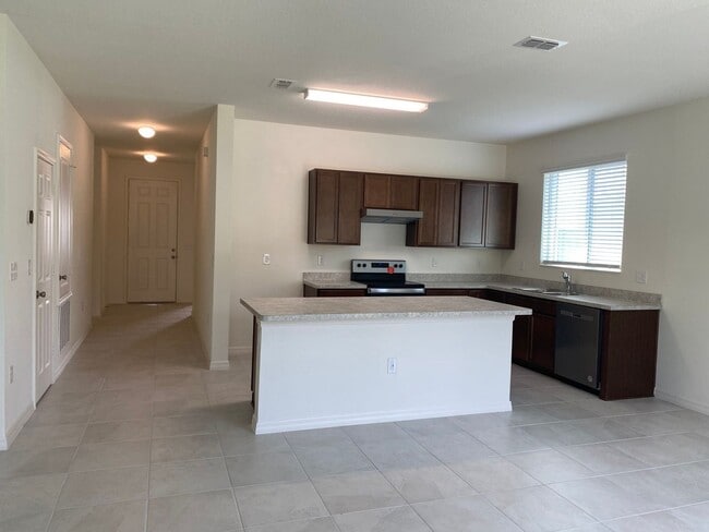 Building Photo - 4 br, 2 bath House - 7163 CRUZ COURT