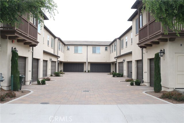 Building Photo - 3287 Wild Horse Privado