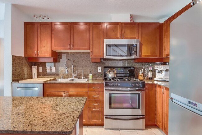 Foto del edificio - Luxury  Unit in Little Italy