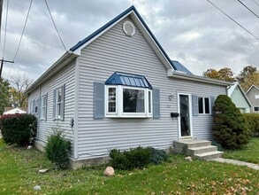 Building Photo - 213 N Baldwin St