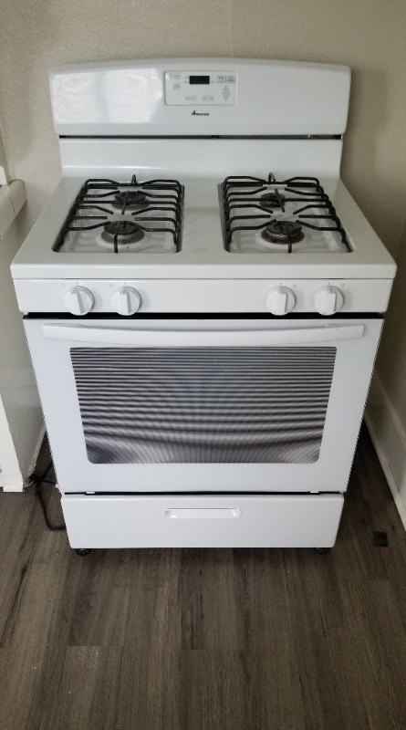 Building Photo - 1234 N Loma Vista Dr