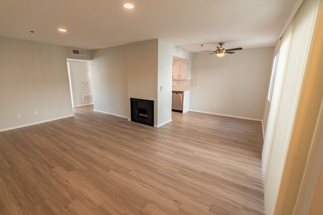 Foto del interior - 10755 Kling Street