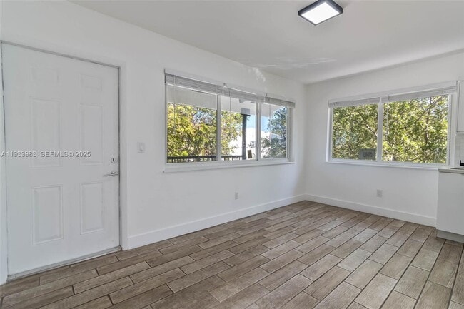 Foto del edificio - 2190 SW 14th Terrace