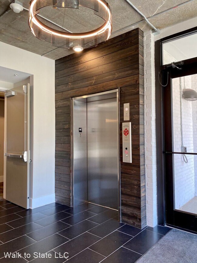 Building Photo - 2 br, 1.5 bath House - 105 Chatham Walk La...