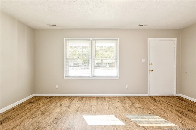 Building Photo - 2233 Delta Dr