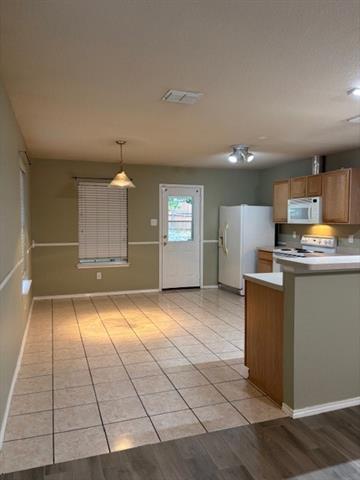 Foto del edificio - 2813 Cliffview Dr