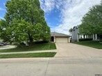 Foto principal - 16642 Adams St