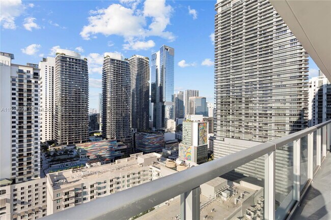 Foto del edificio - 1111 SW 1st Ave