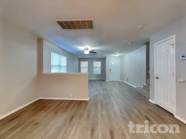 Foto del edificio - 15819 Hastings Park