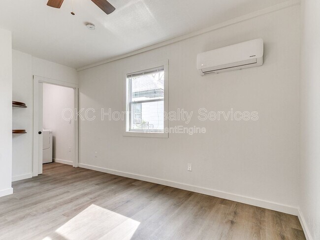 Foto del edificio - 1812 W Noble Ave