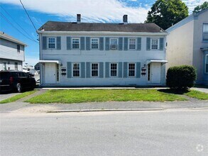Building Photo - 24 Jane St