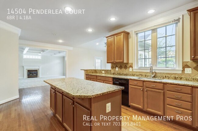 Foto del edificio - 14504 Penderlea Ct