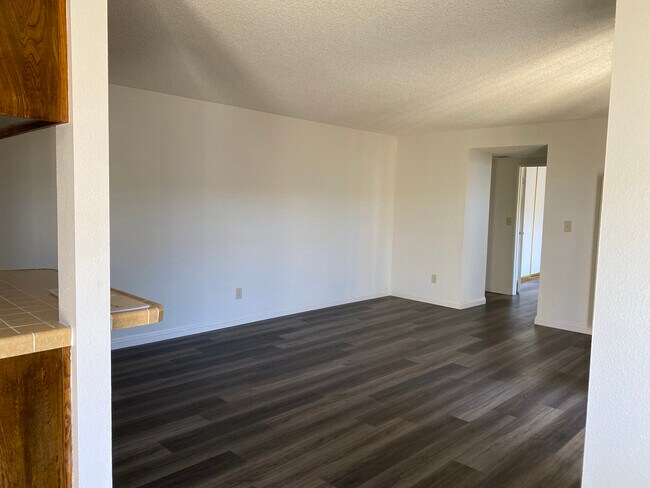 Foto del edificio - 584 W 17th St