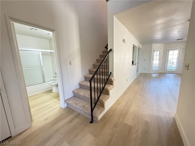 Building Photo - 4025 Delos Dr