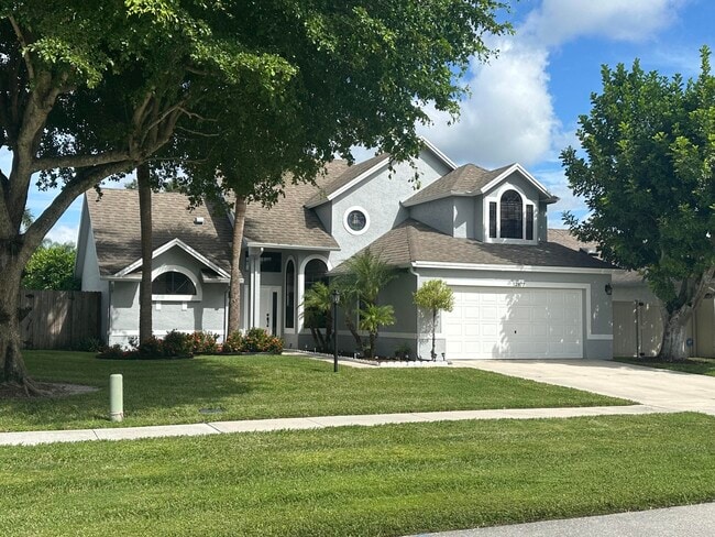 Building Photo - 12877 Meadowbreeze Dr
