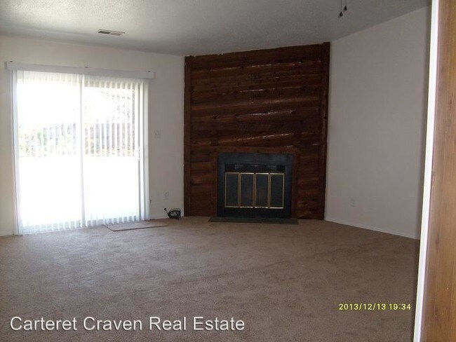 Foto del edificio - 407 Webb Blvd