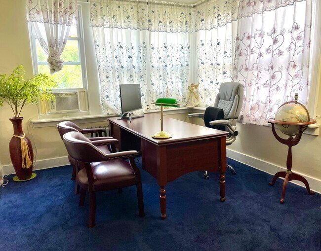Foto del edificio - 8930 83rd Ave