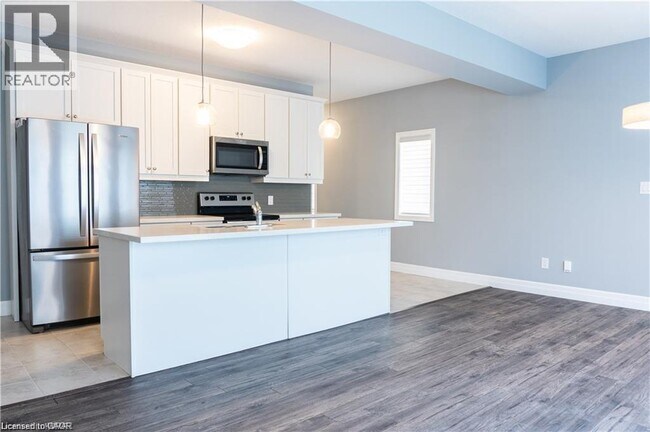 Building Photo - 59 Pondcliffe Dr