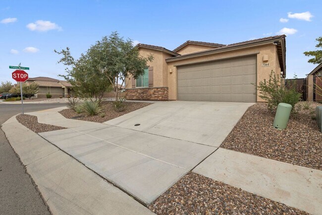 Foto del edificio - Beautiful 3 Bedroom Home in La Estancia & ...