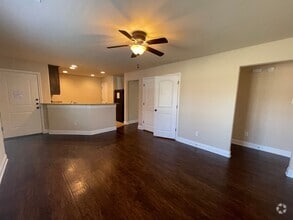 Building Photo - 137 Sunburst Ct