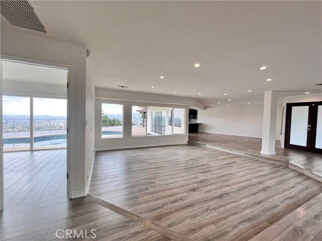 Foto del edificio - 881 Harrington Rd