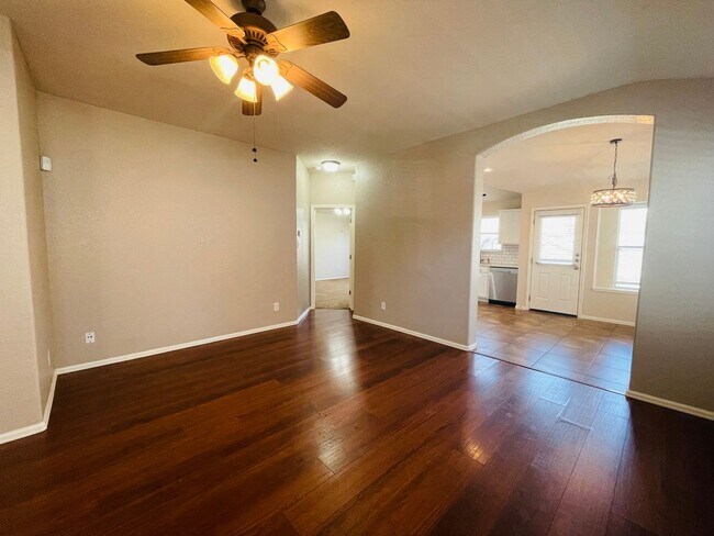 Building Photo - 10115 Roseangel Ln