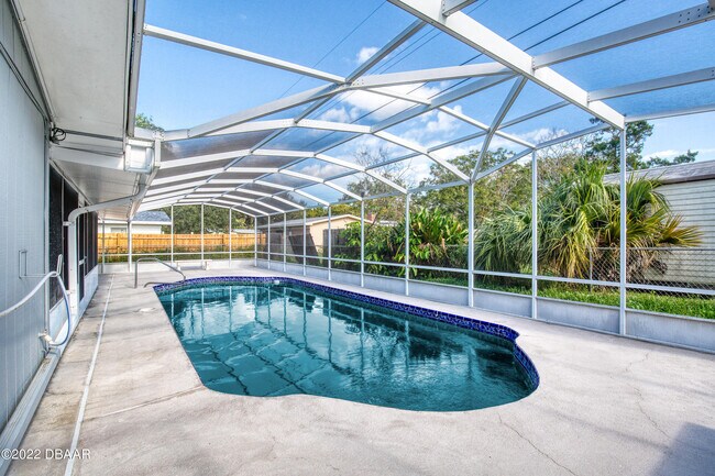 Foto del edificio - 2307 Oriole Ln