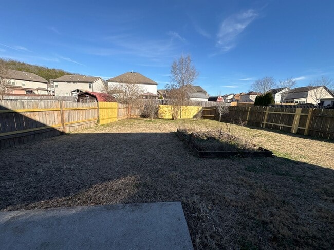 Building Photo - 4BR Home in Quiet Bordeaux Cul-de-Sac – Easy Access to Downtown