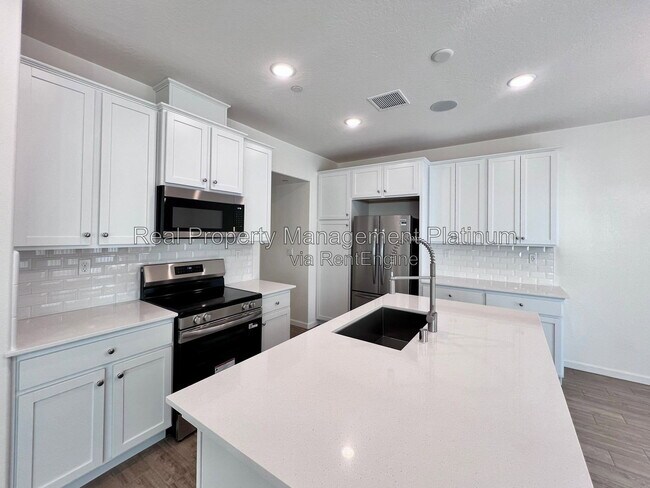 Foto del edificio - 1526 Woodhill Ln