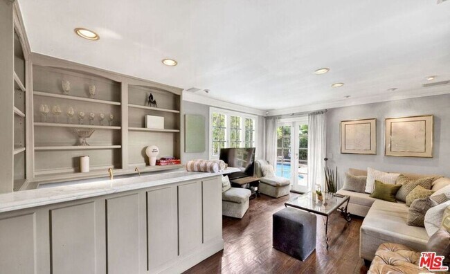 Foto del edificio - 634 Highland Ave