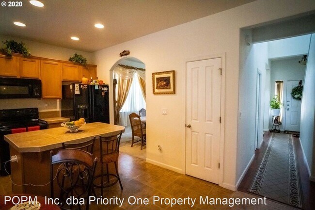 Foto del edificio - 4 br, 2.5 bath House - 1795 NW 21st Terrace