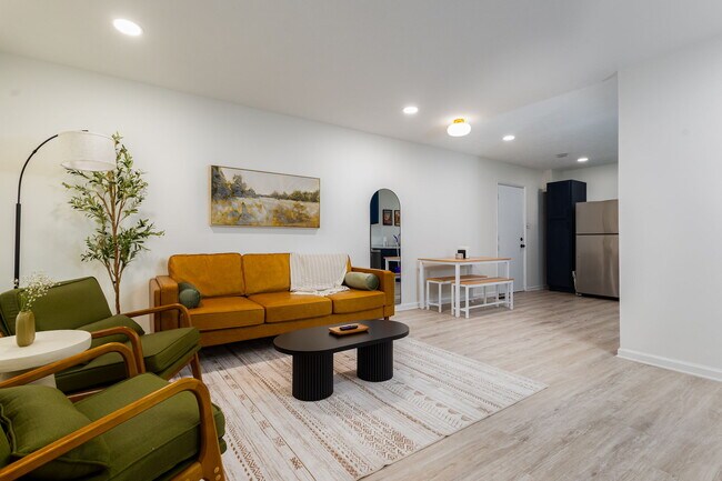 Foto del edificio - 1321 Browne Ln