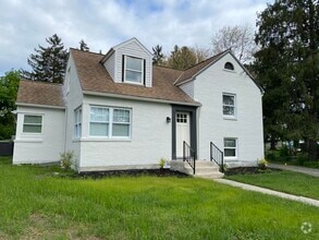 Building Photo - 605 Highland Ave