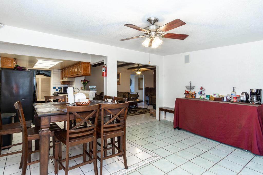 Primary Photo - 10850 Valle Grande Ct