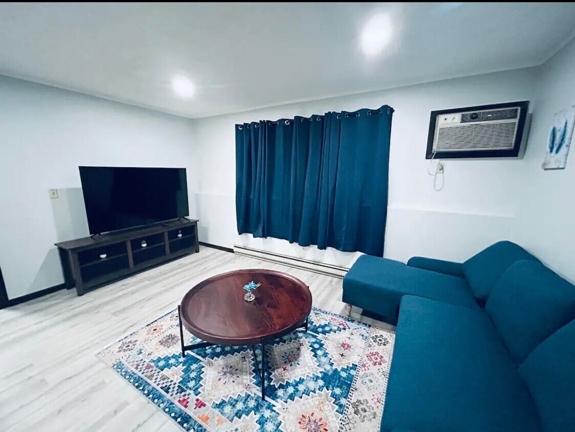 Living room - 315 Bush St