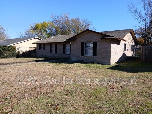 Building Photo - 7840 Mirage Valley Dr