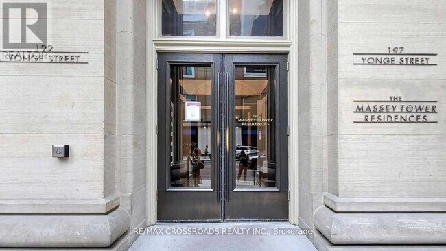 Photo du bâtiment - 197-1197 Yonge St