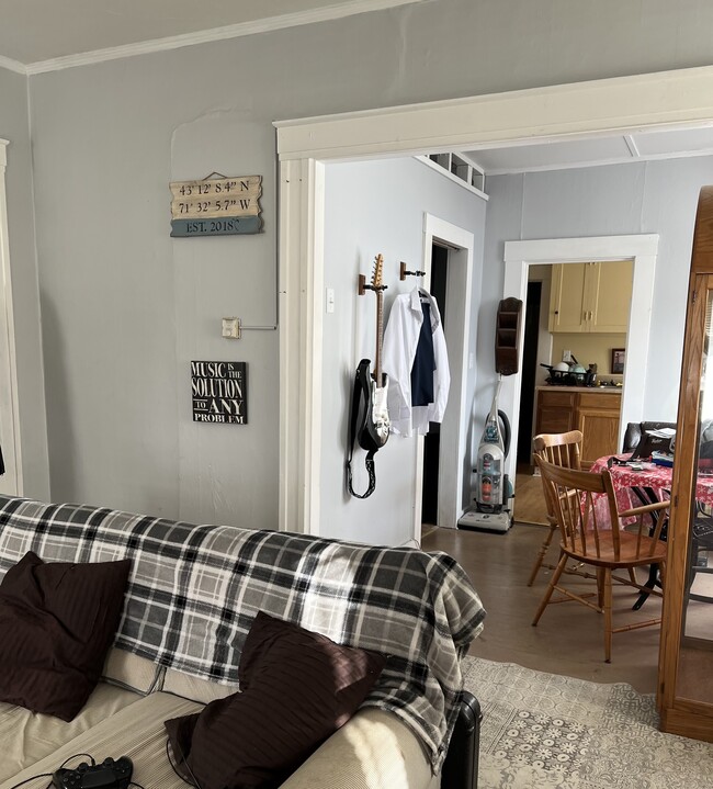 Foto del edificio - 39 S Main St