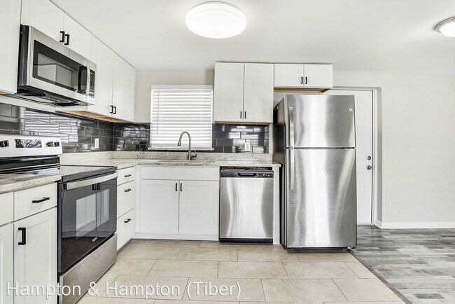 Foto del edificio - 2 br, 1 bath House - 201 SPRING LAKE CIRCLE