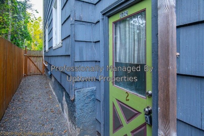 Building Photo - 3024 SE Tacoma St