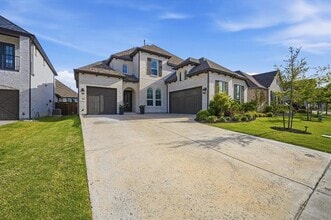 Building Photo - 532 Petrel Dr