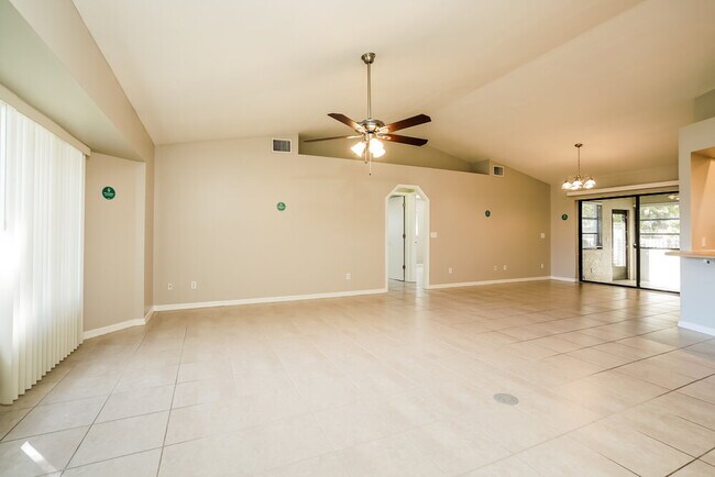 Foto del edificio - 2126 SW 14th Ave