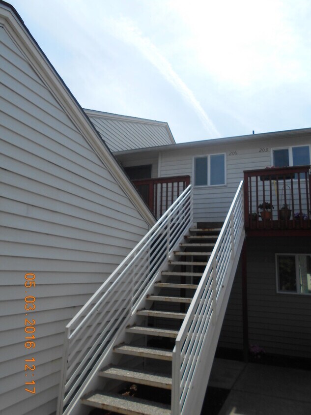 Primary Photo - Spacious 2BD Condo